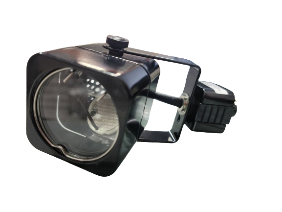 Line Volt. Square Track Light W/O Lamp.
